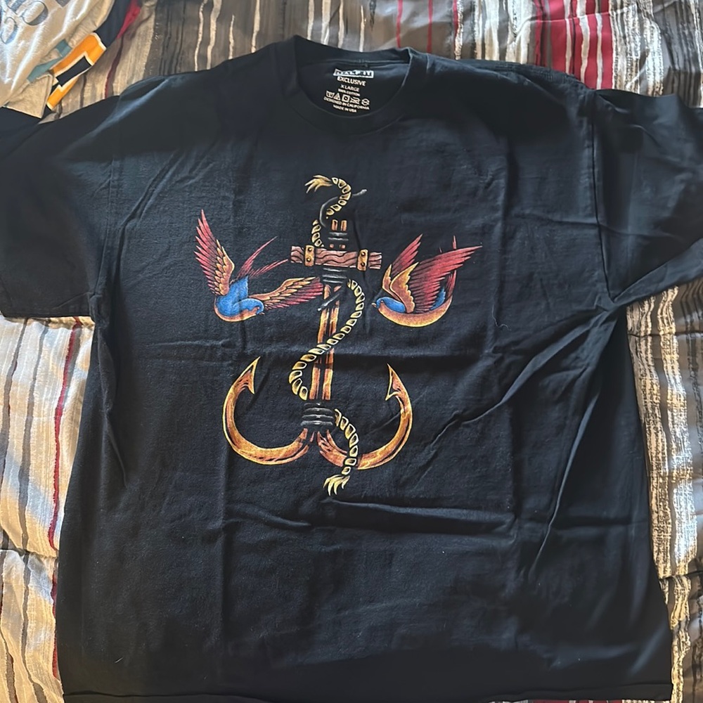 Half It Men’s T shirt XL Anchor/Swallows